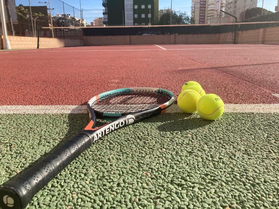 Coqueto Apartamento De Playa Con Piscina Y Terraza Valencia Bagian luar foto