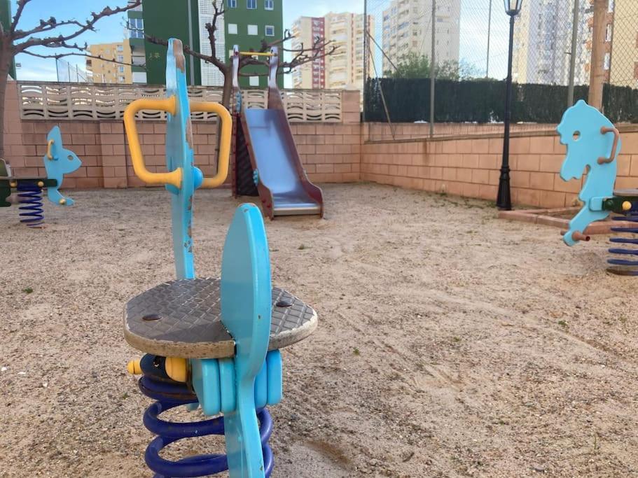 Coqueto Apartamento De Playa Con Piscina Y Terraza Valencia Bagian luar foto